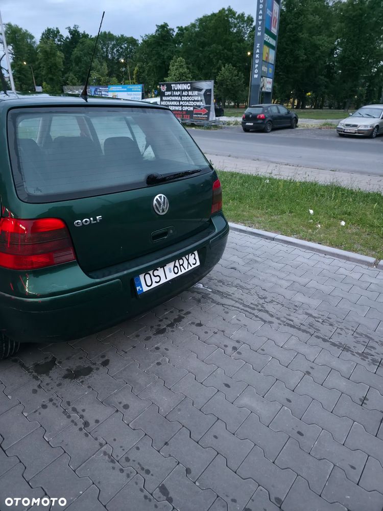 Volkswagen Golf - 3