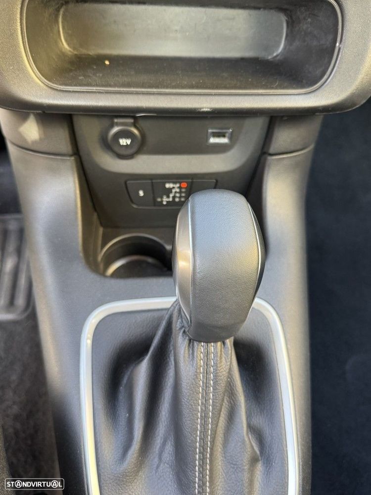 Citroën C3 1.2 PureTech Shine EAT6 - 12