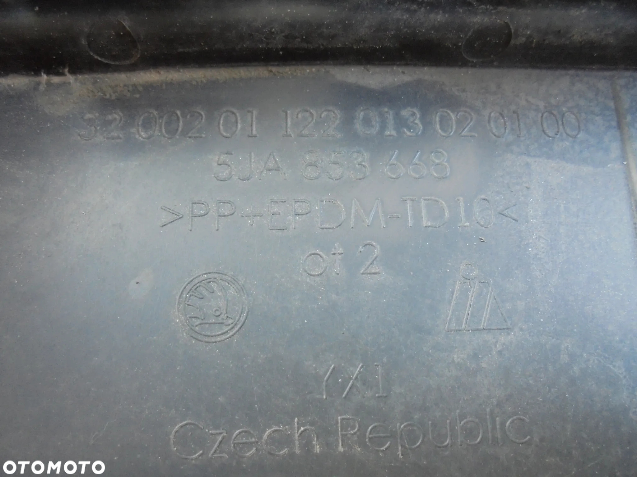 SKODA RAPID GRILL ATRAPA - 5