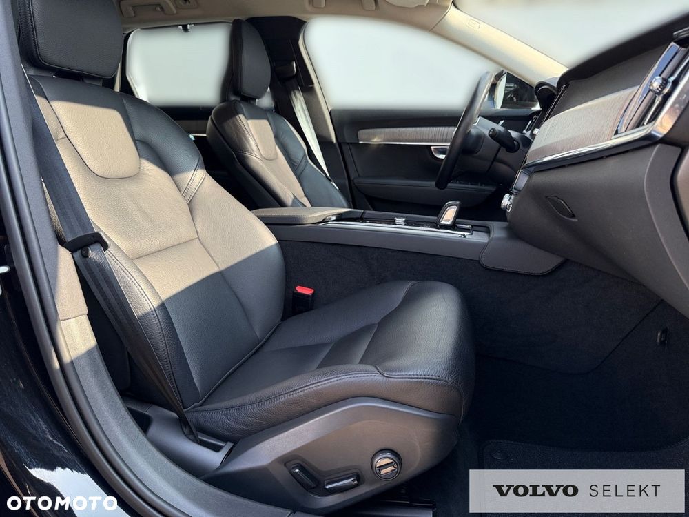 Volvo V90 Cross Country - 26