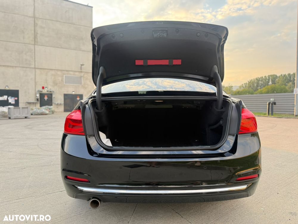 BMW Seria 3 318d Aut. Luxury Line - 15