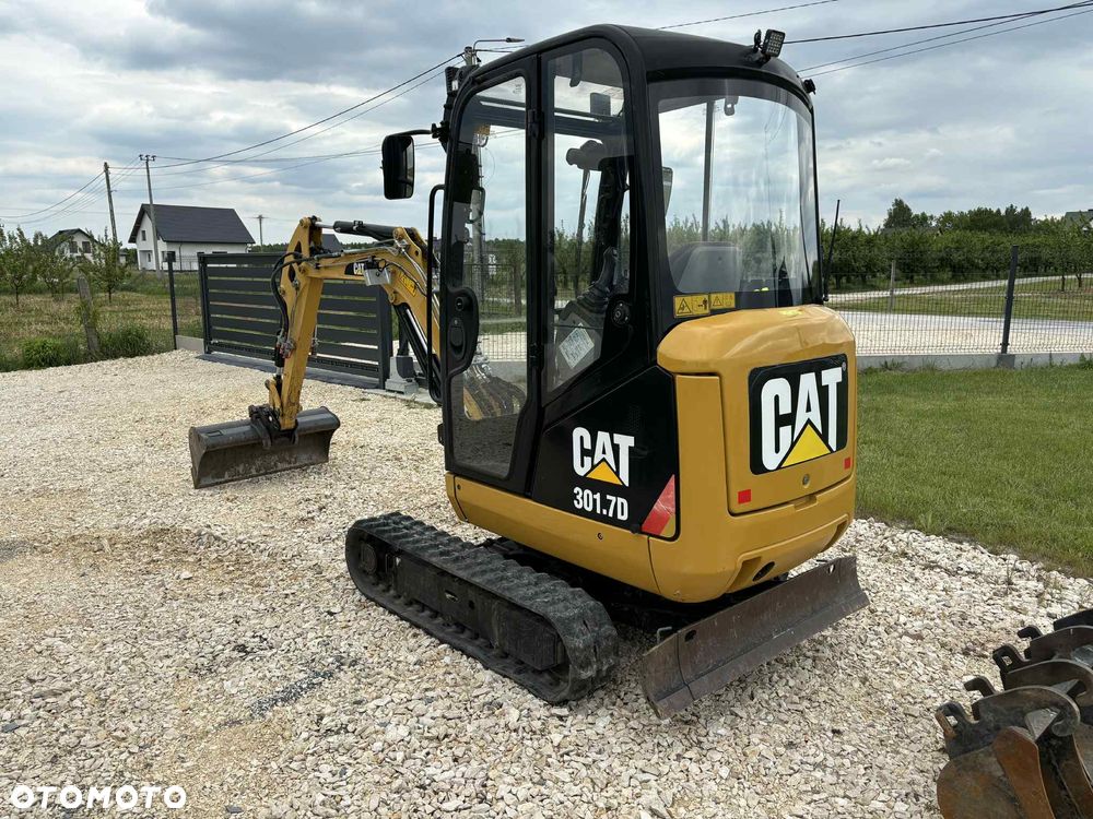 Caterpillar 301.7d - 1