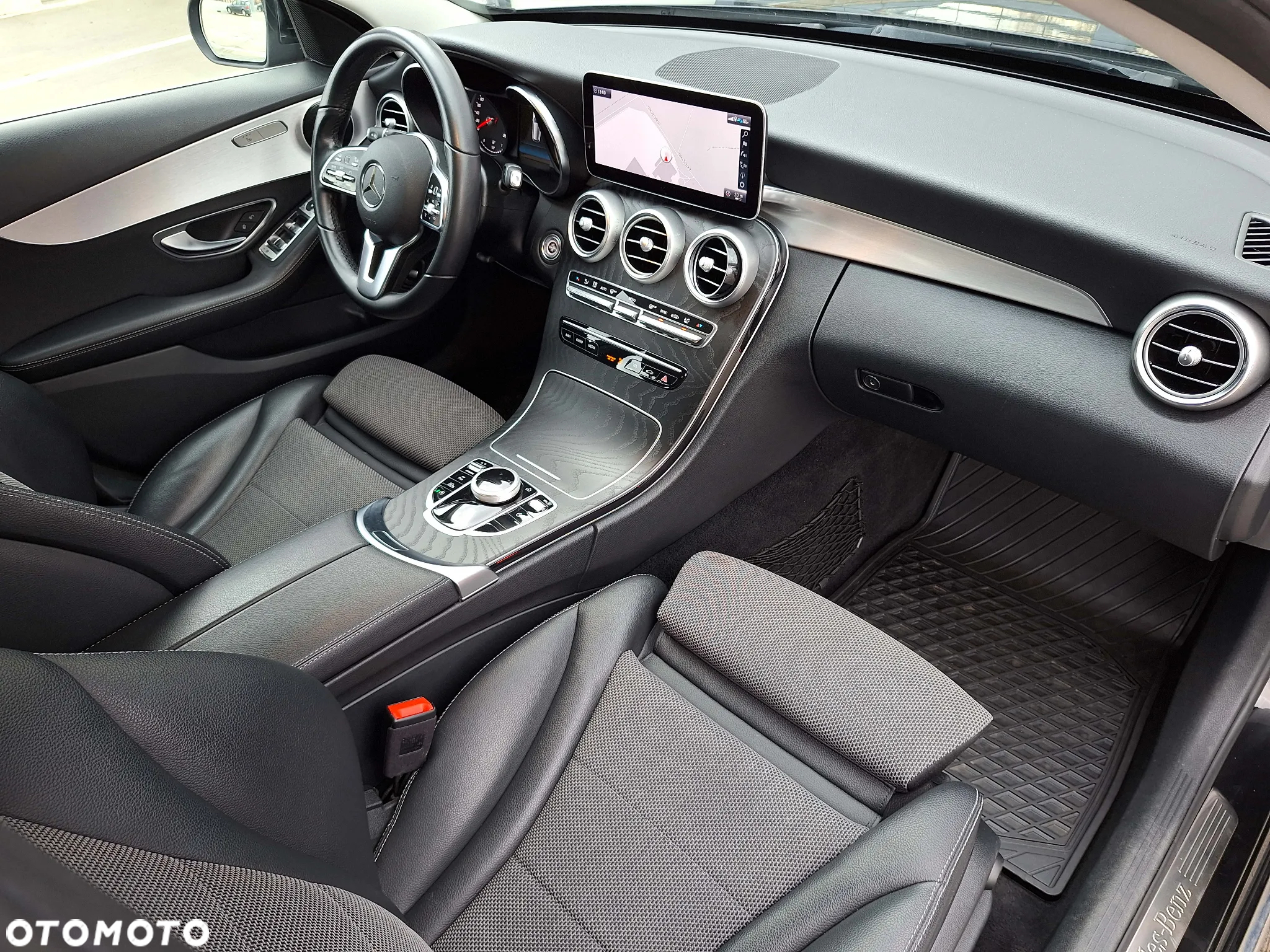 Mercedes-Benz Klasa C 220 d 9G-TRONIC - 26