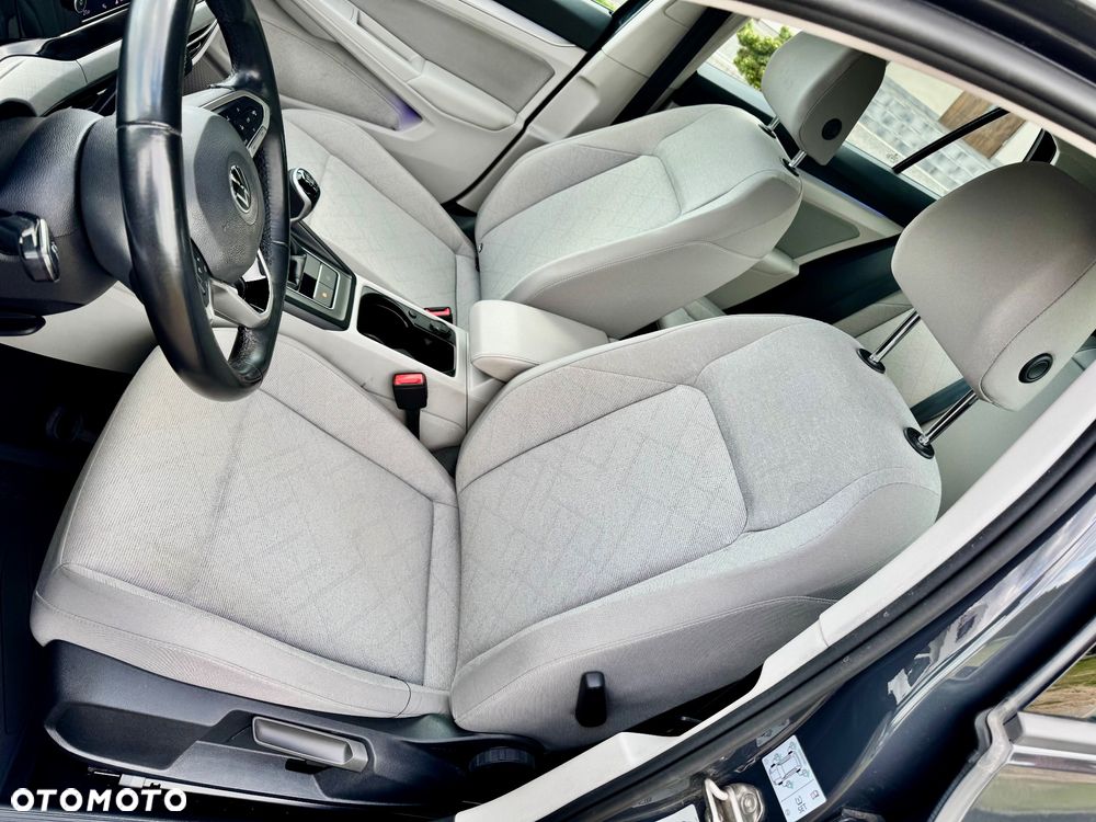 Volkswagen Golf 1.0 TSI United - 12