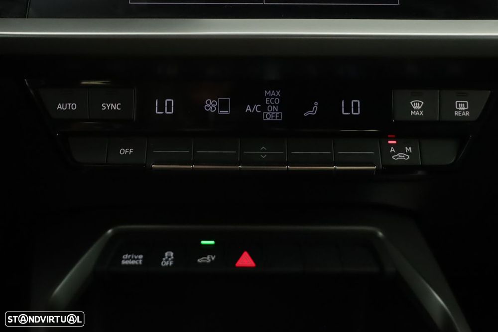 Audi A3 Sportback 45 TFSIe S line - 13