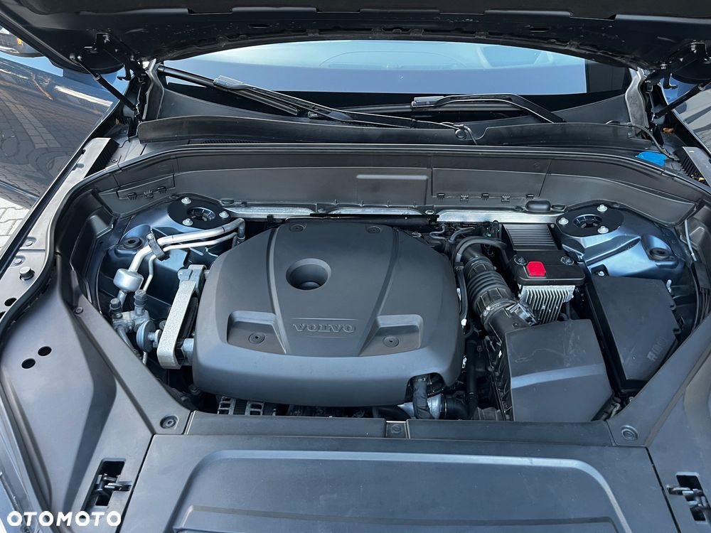 Volvo XC 90 T6 AWD Momentum 7os - 40