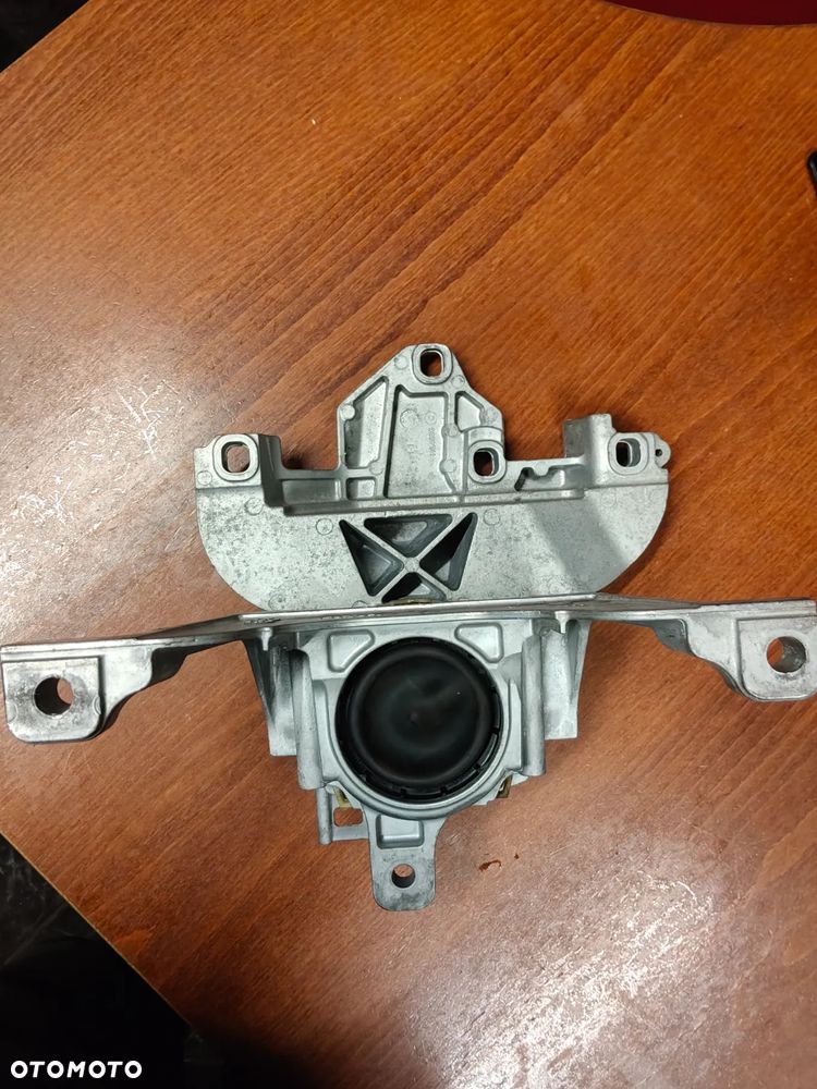 Poduszka silnika GLB w247 - 5