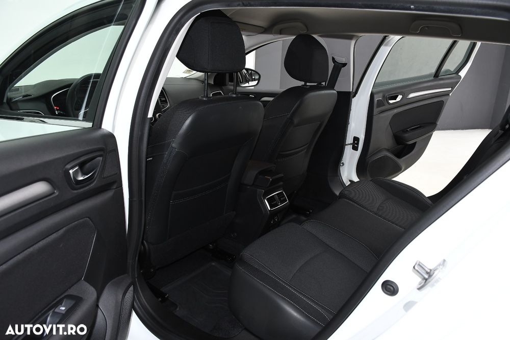 Renault Megane BLUE dCi EDC Limited - 12