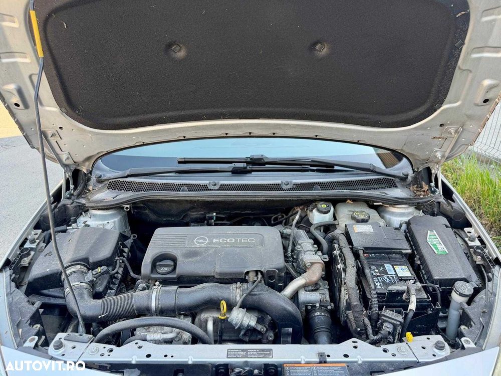 Opel Astra 1.7 CDTI DPF (119g) Sport - 8