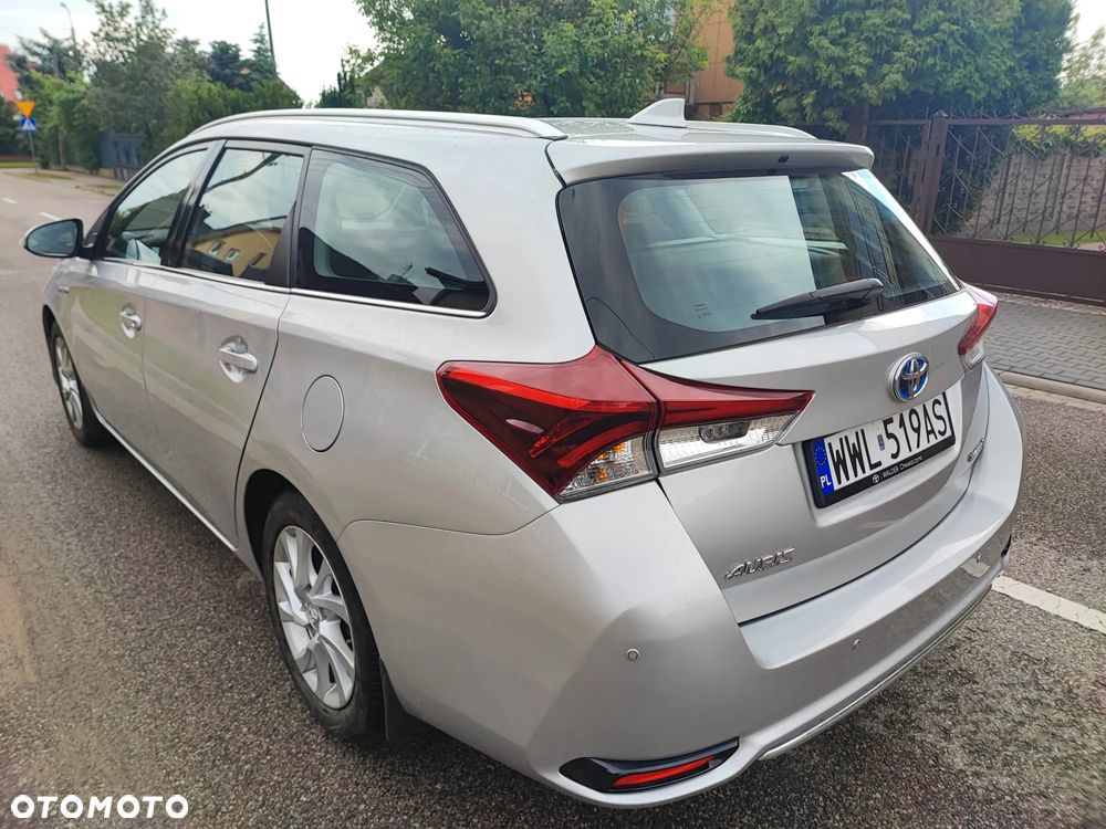 Toyota Auris Hybrid 135 Premium - 14