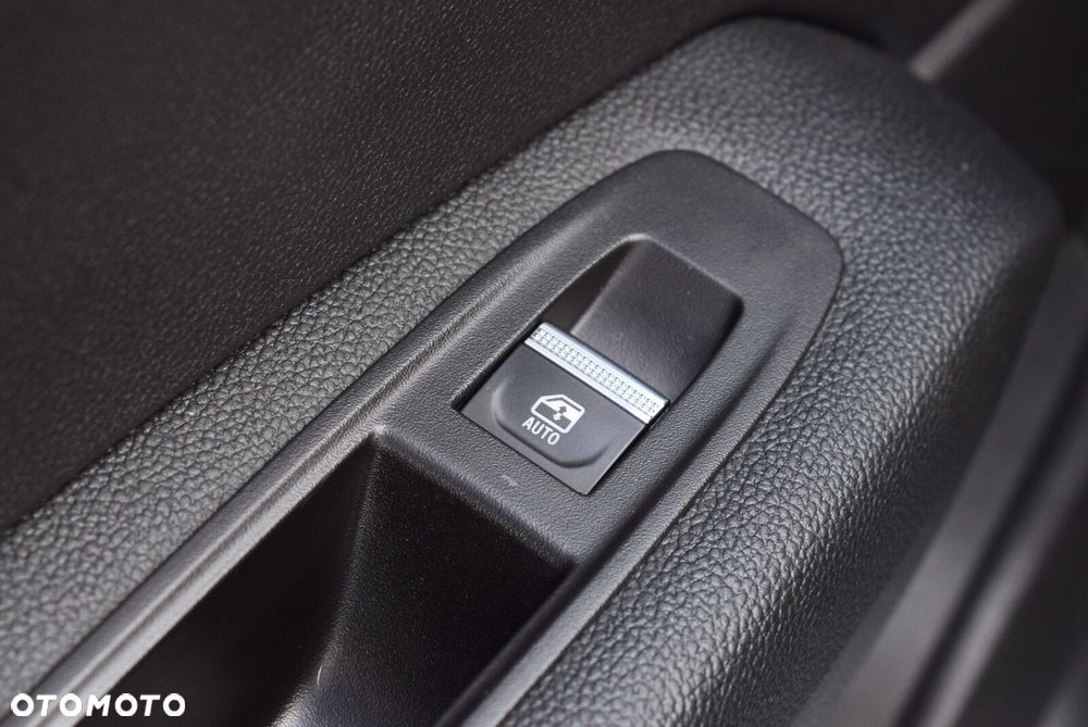 Renault Captur - 13