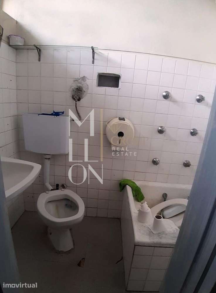 Loja com Elevado Potencial de Valorização - Grande imagem: 3/16