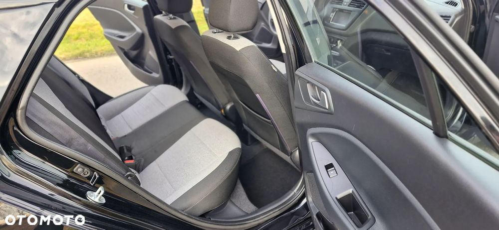 Hyundai i20 1.1 CRDi BlueDrive Comfort - 11