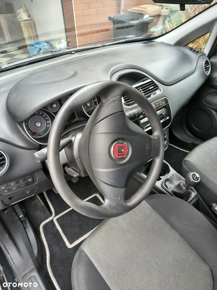 Fiat Punto 1.2 Young - 2