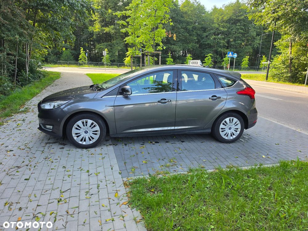 Ford Focus 1.6 SYNC Edition - 4