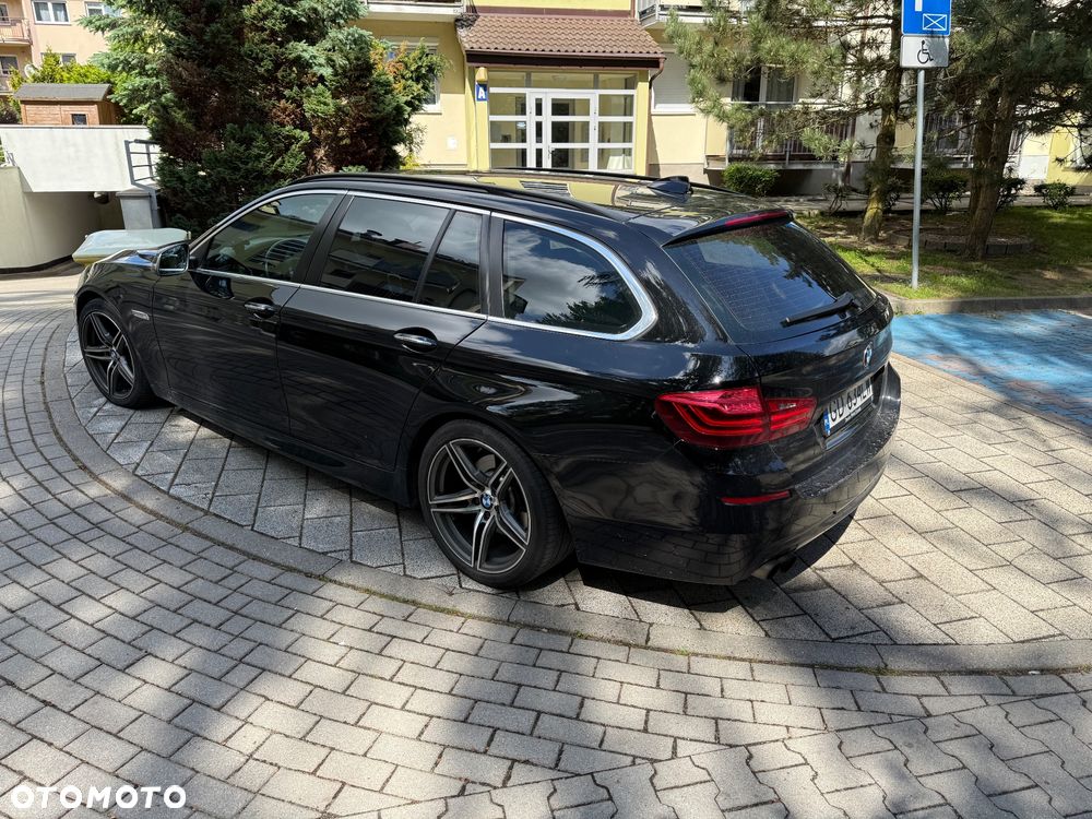 BMW Seria 5 525d - 2