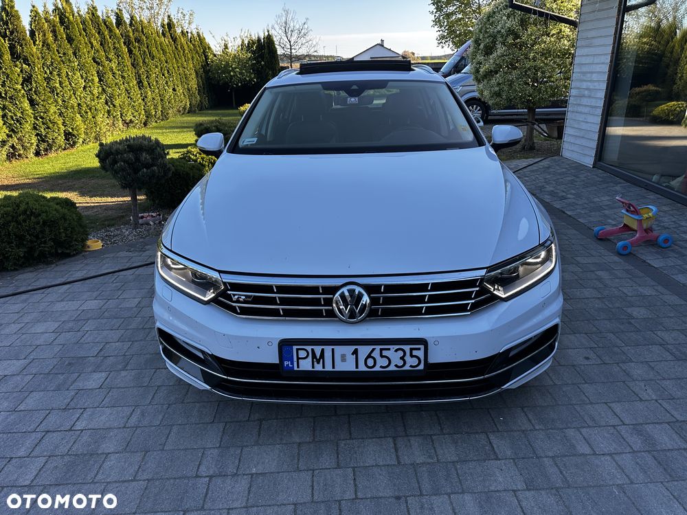 Volkswagen Passat 2.0 TDI SCR DSG 4Motion Business - 2