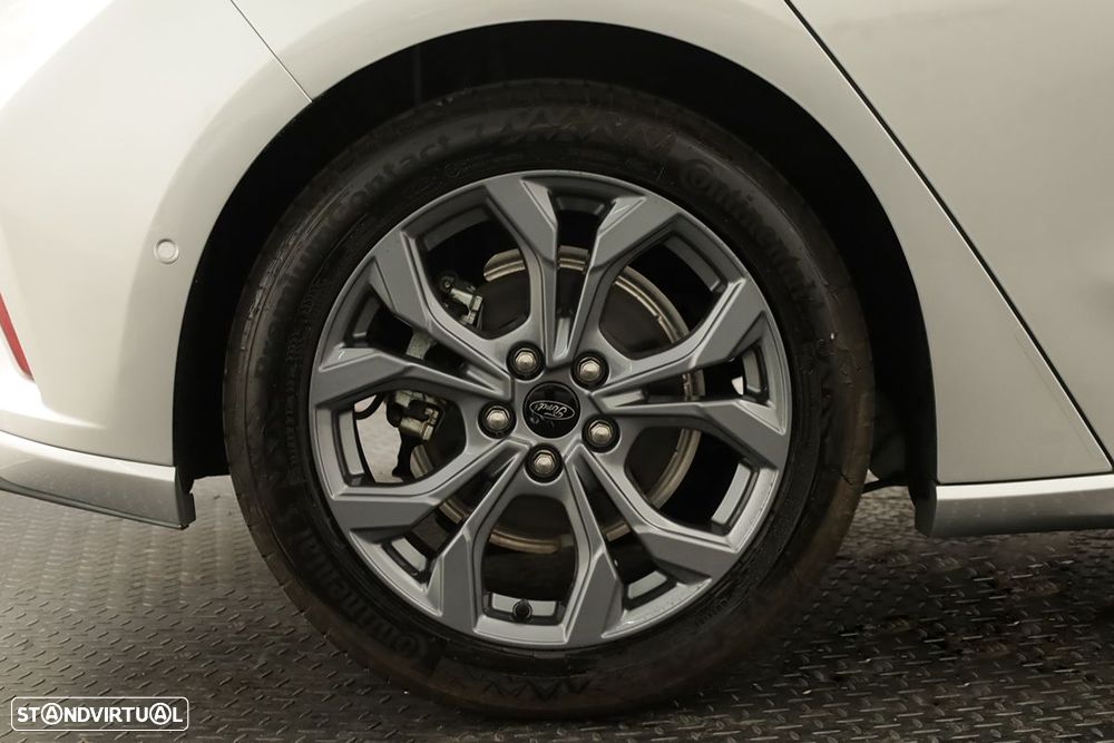 Ford Focus 1.0 EcoBoost MHEV ST-Line X - 5