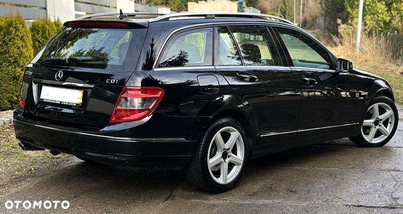 Mercedes-Benz Klasa C 220 CDI DPF Automatik BlueEFFICIENCY Avantgarde - 2