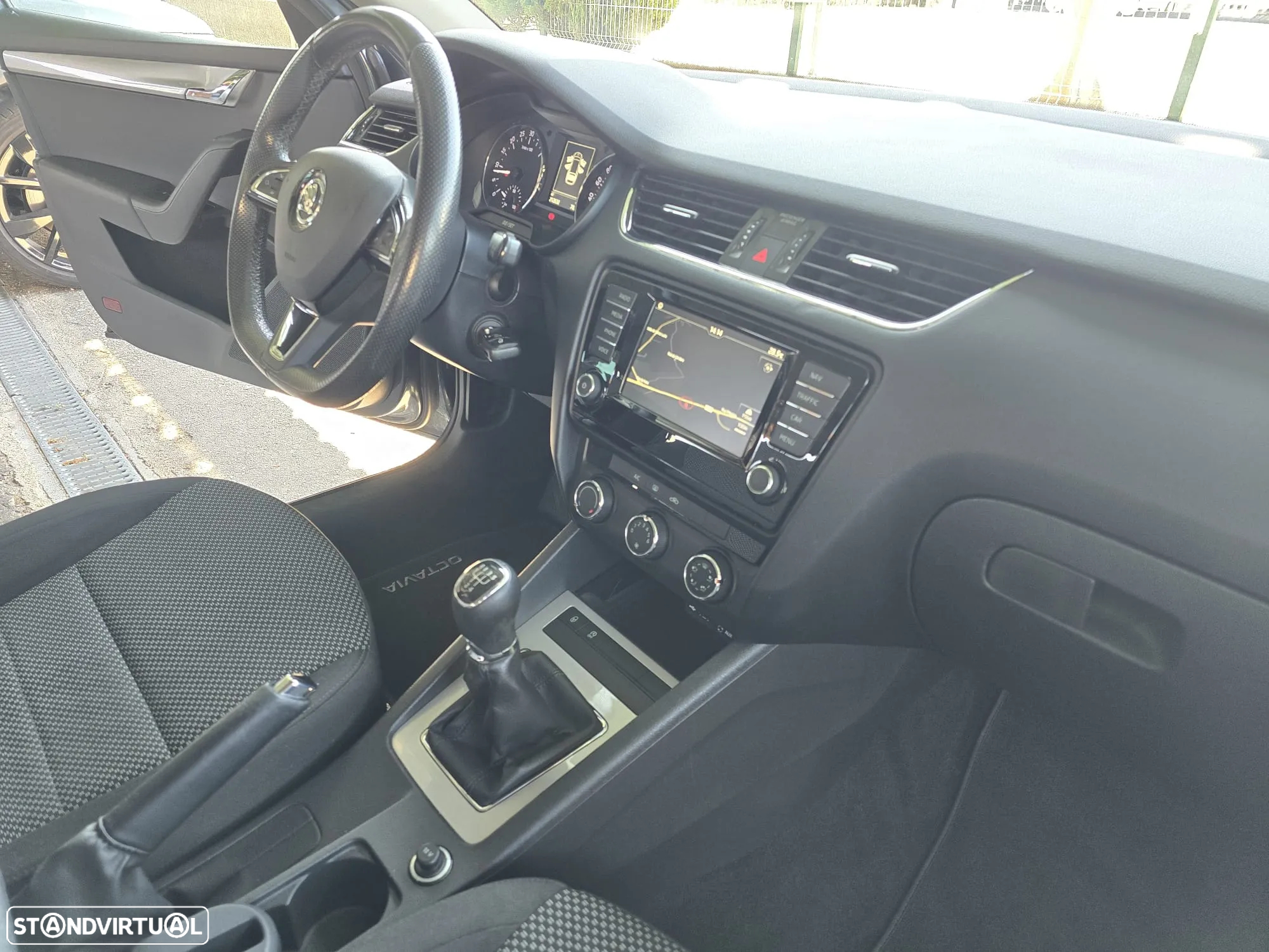 Skoda Octavia Break 1.6 TDi Style - 32