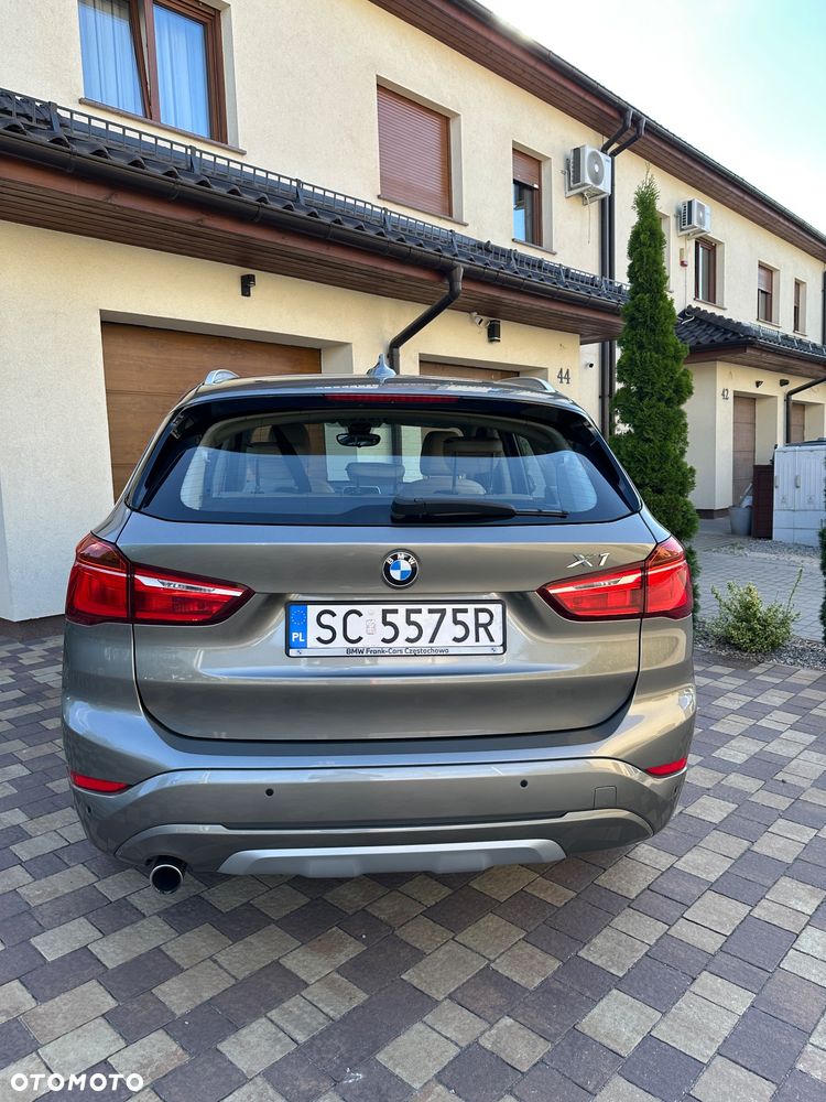 BMW X1 sDrive18d Sport - 12