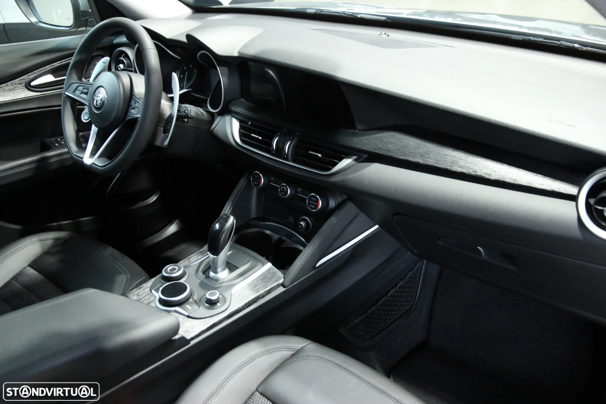 Alfa Romeo Stelvio 2.2 D AT8 - 9