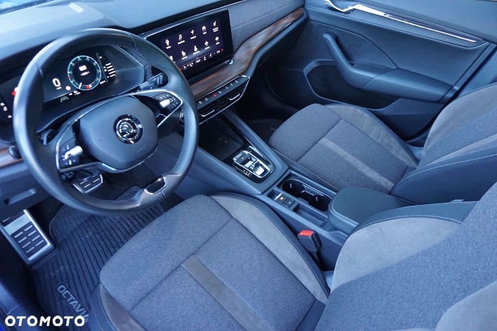 Skoda Octavia 2.0 TDI 4x4 Scout DSG - 26