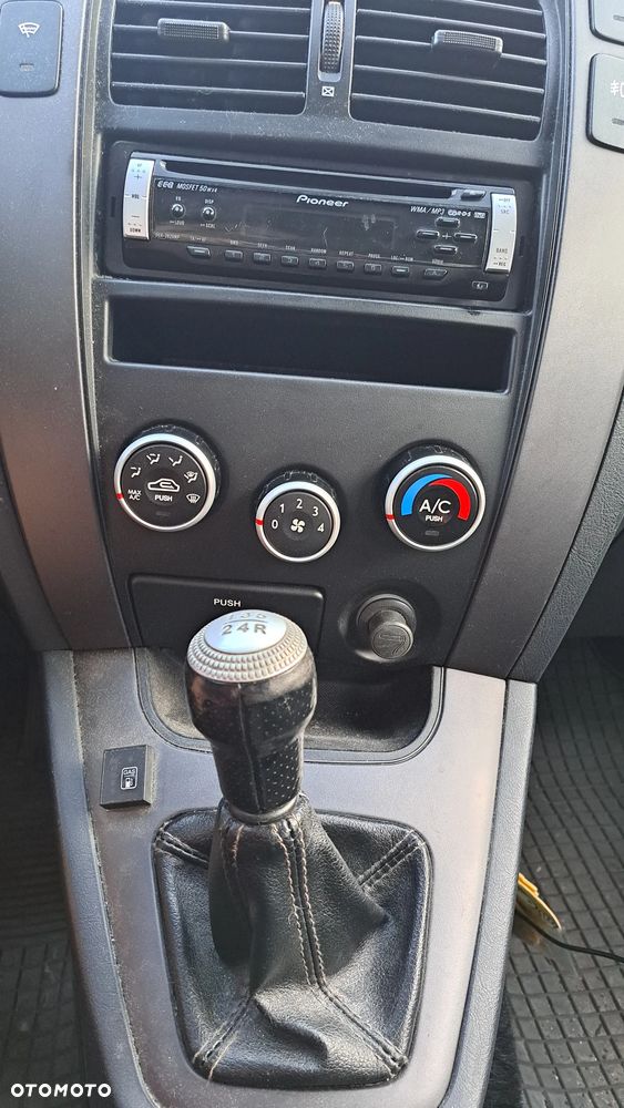 Hyundai Tucson 2.0 Comfort 2WD - 19