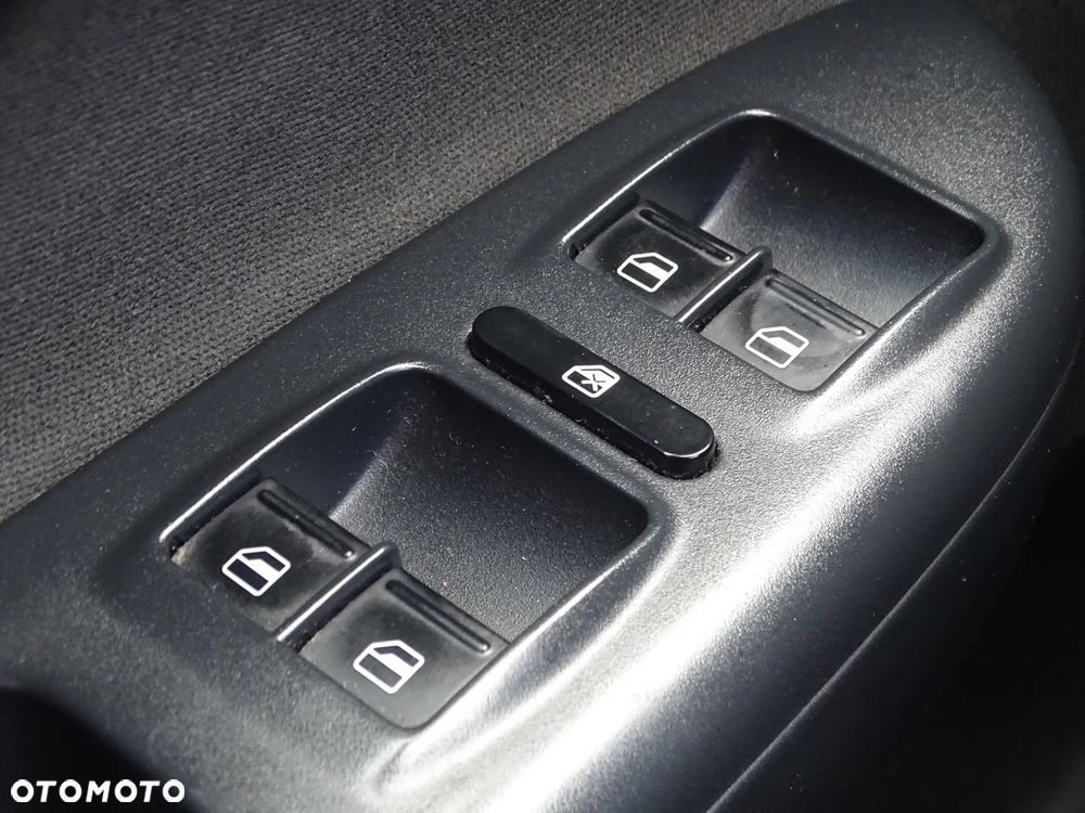 Skoda Octavia 1.6 TDI DPF Ambition - 15