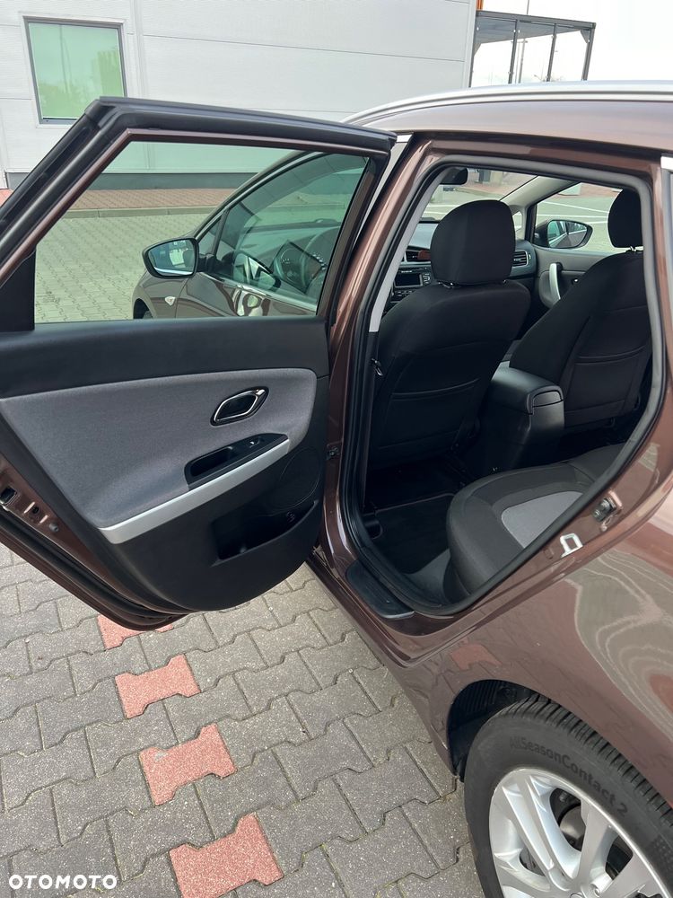 Kia Ceed - 19