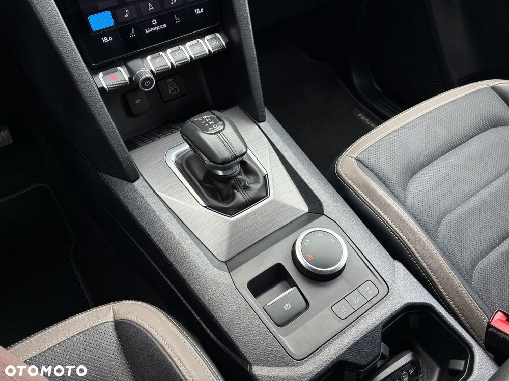 Volkswagen Amarok - 30