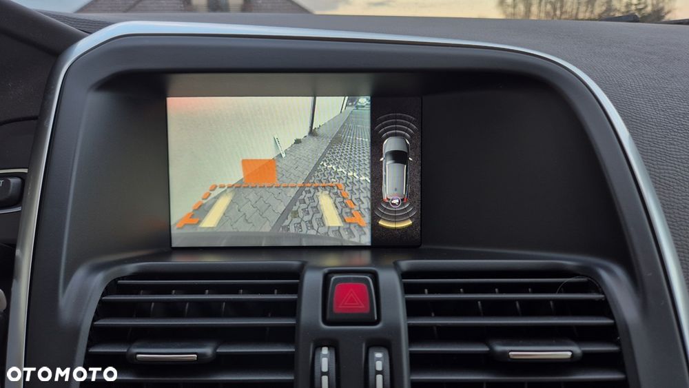 Volvo XC 60 D4 Summum - 14