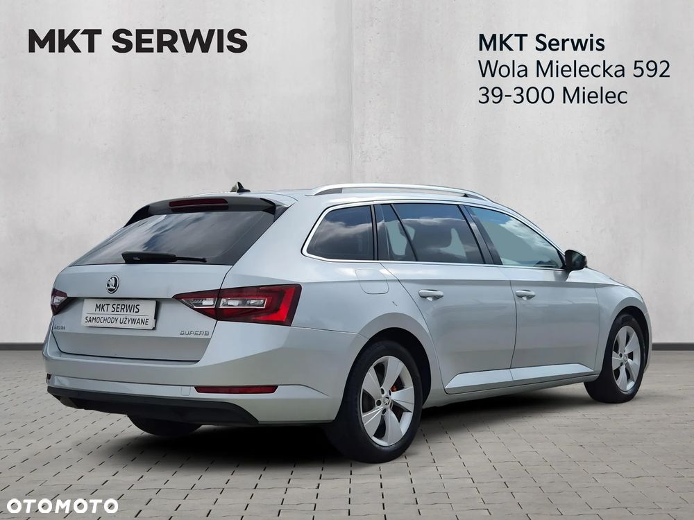 Skoda Superb 2.0 TDI 4x4 Style DSG - 5