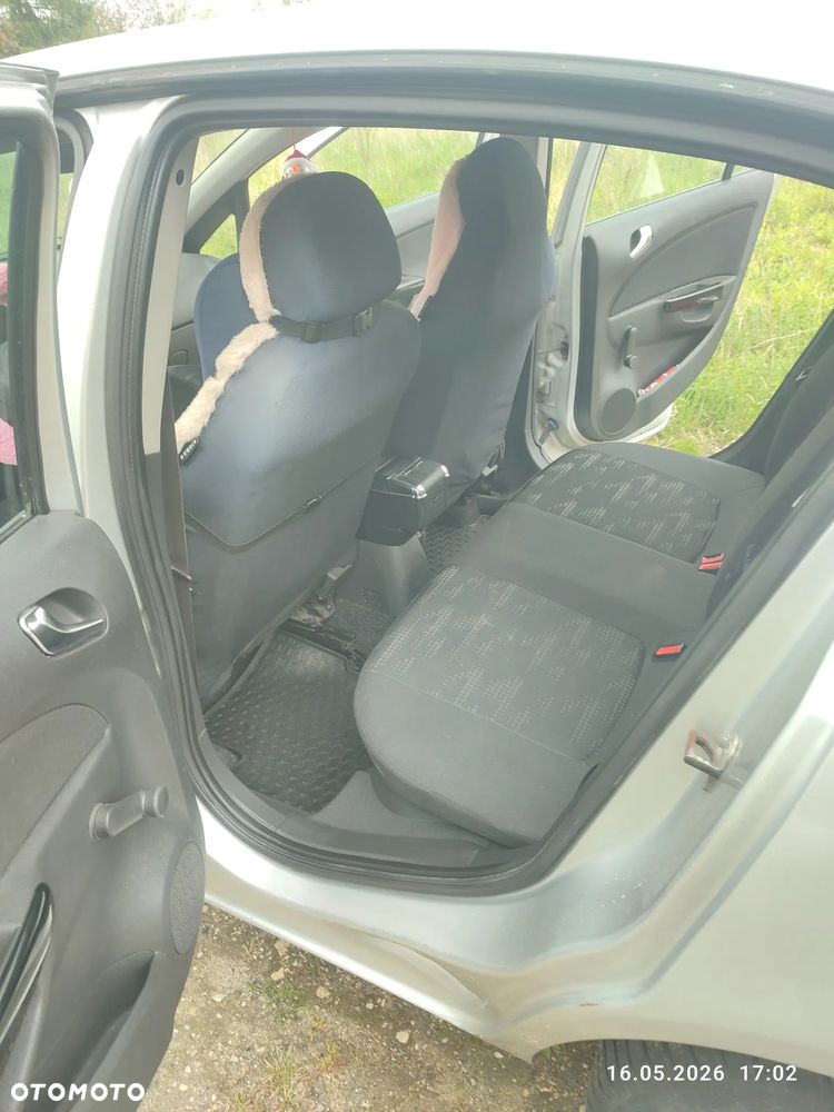 Opel Corsa 1.2 16V Edition / Active - 3