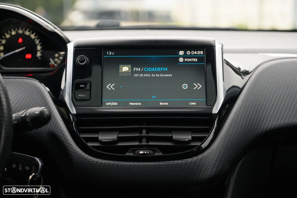 Peugeot 208 1.2 PureTech GT Line - 41