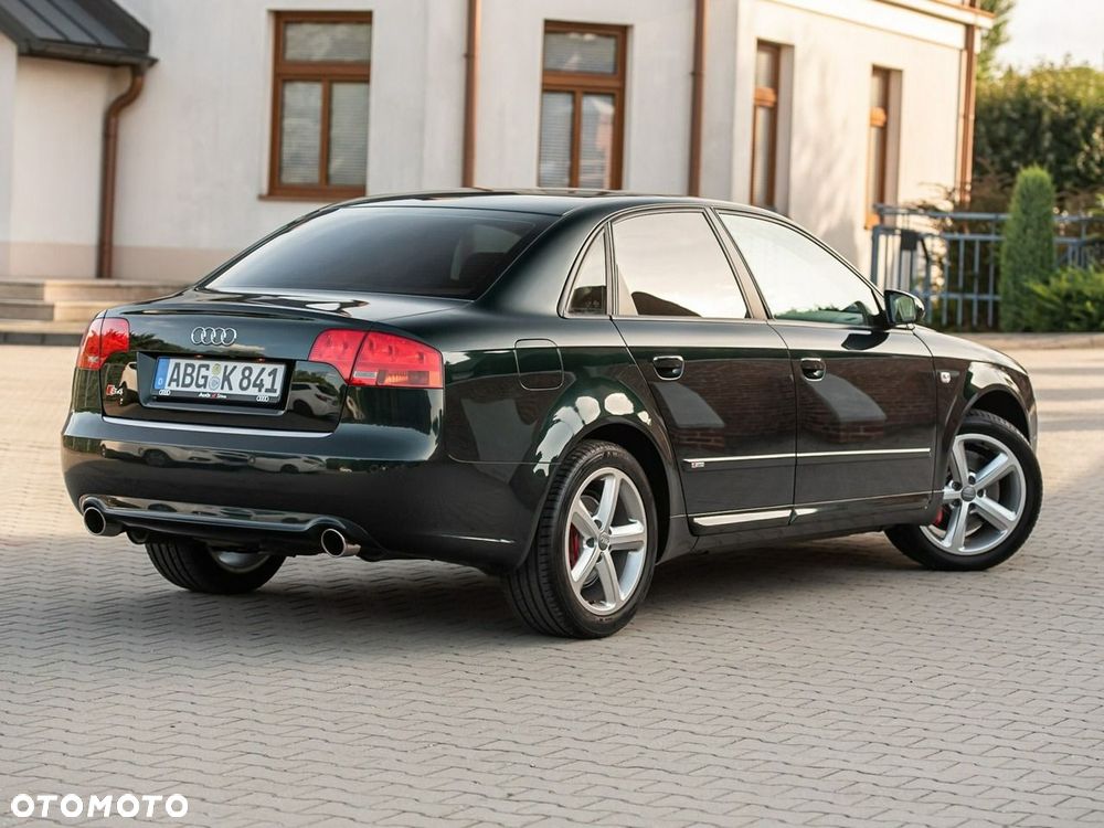 Audi A4 Limousine 2.0T FSI Quattro - 16