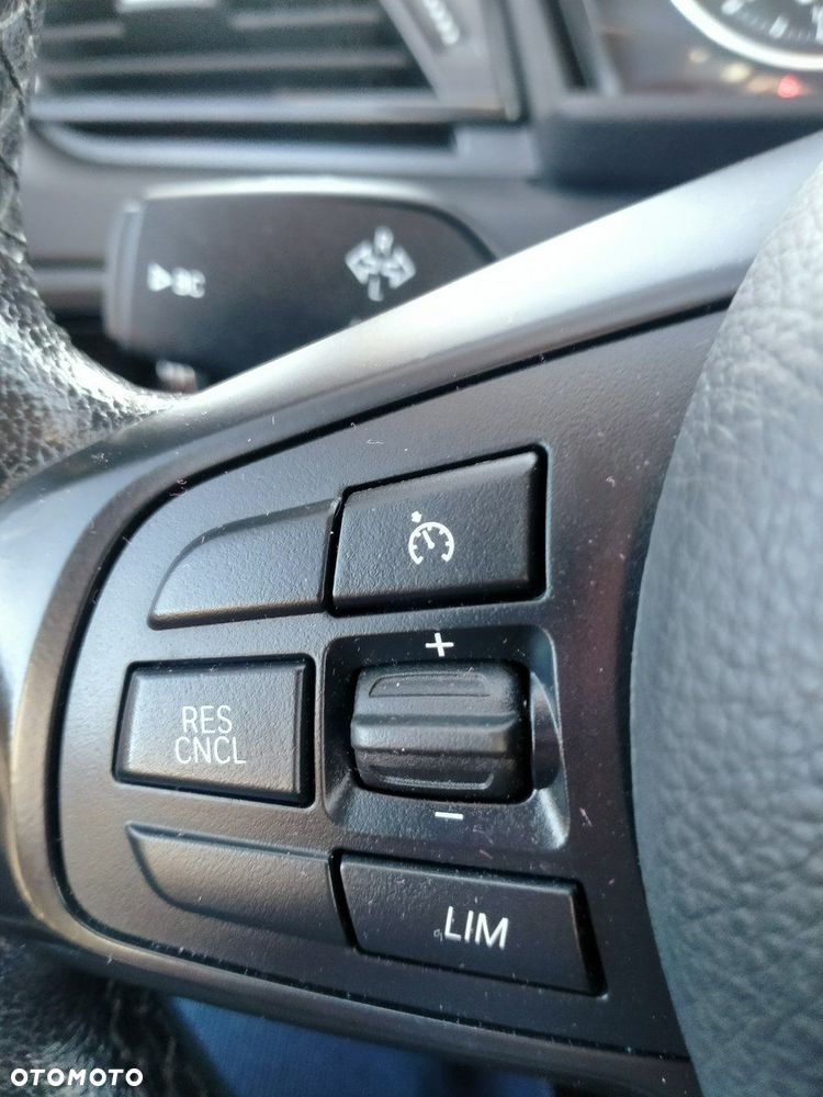 BMW Seria 2 218d Advantage - 20