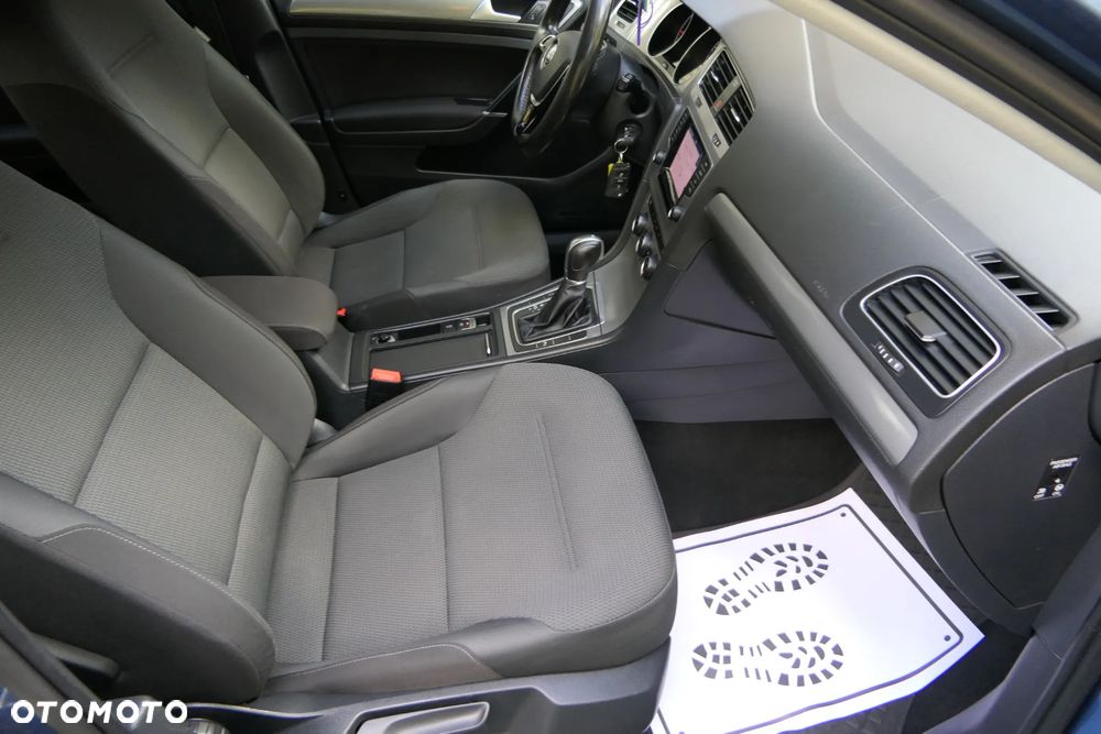 Volkswagen Golf 1.6 BlueTDI DSG Comfortline - 20