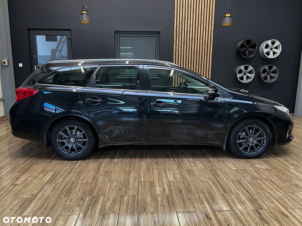 Toyota Auris 1.6 Premium Comfort - 7