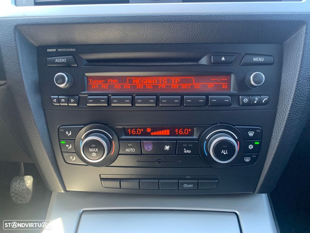BMW 318 d Pack M - 26