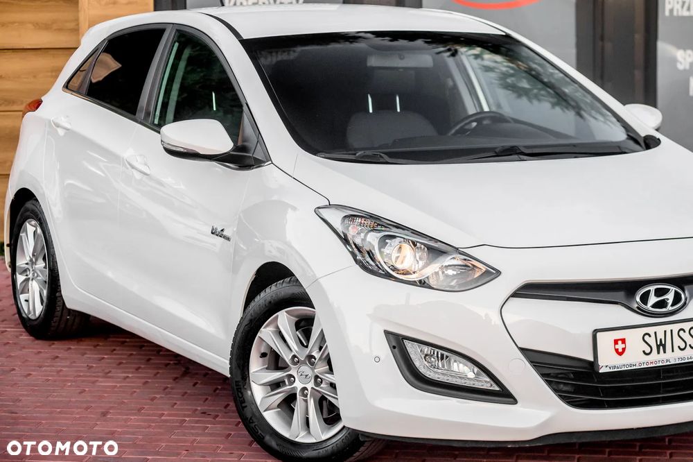 Hyundai i30 blue 1.6 GDI Style - 2