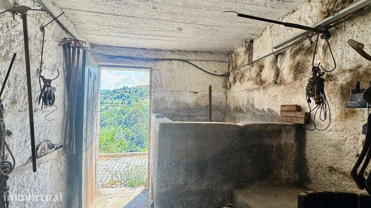 Quintinha Encantadora com Casa em Pedra - Grande imagem: 4/6