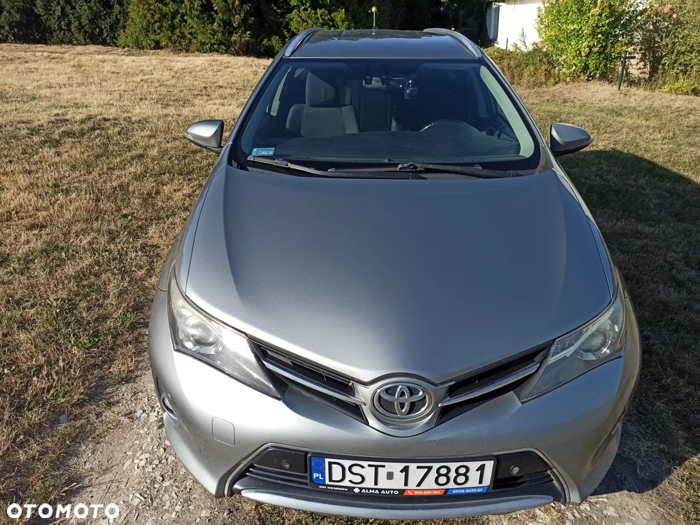 Toyota Auris 1.6 Premium MS - 2