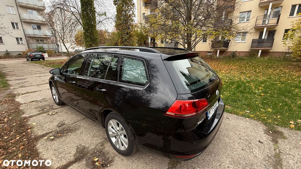 Volkswagen Golf 1.2 TSI BMT Comfortline - 8