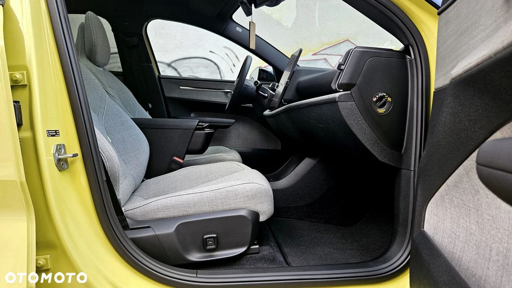 Volvo EX30 69kWh Twin Motor Ultra - 11