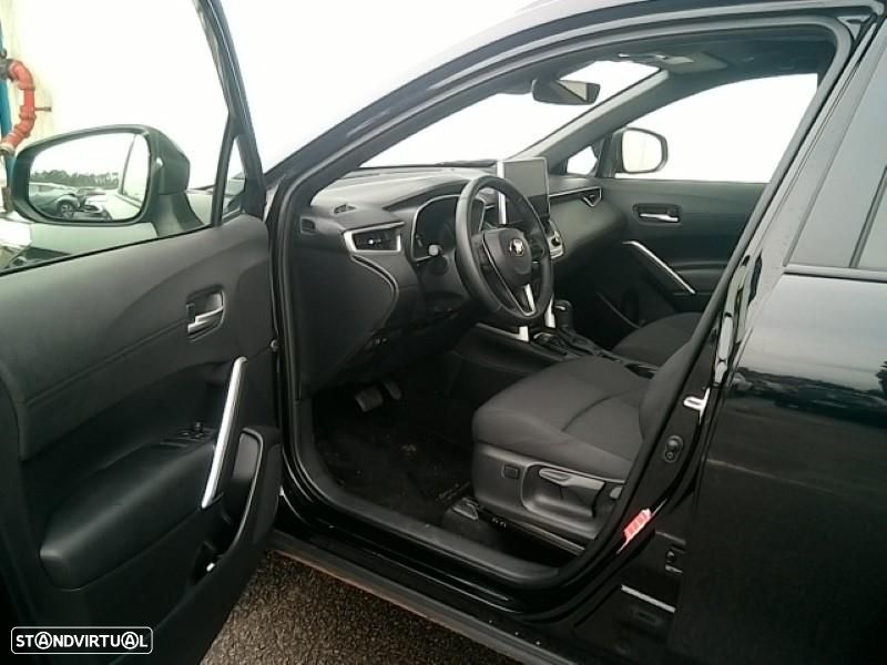 Toyota Corolla Cross 1.8 Hybrid Exclusive - 25