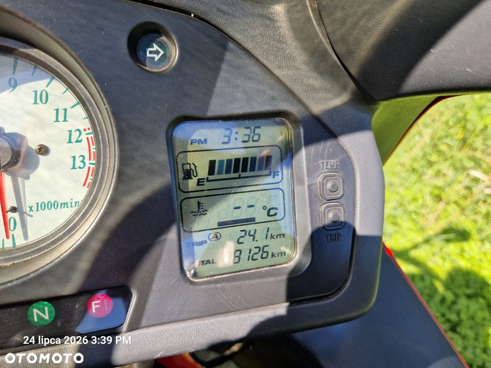 Honda VFR - 11