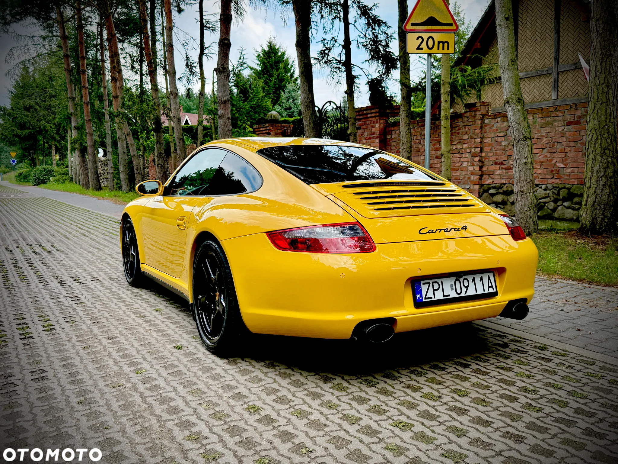 Porsche 911 Carrera 4 Tiptronic S - 13