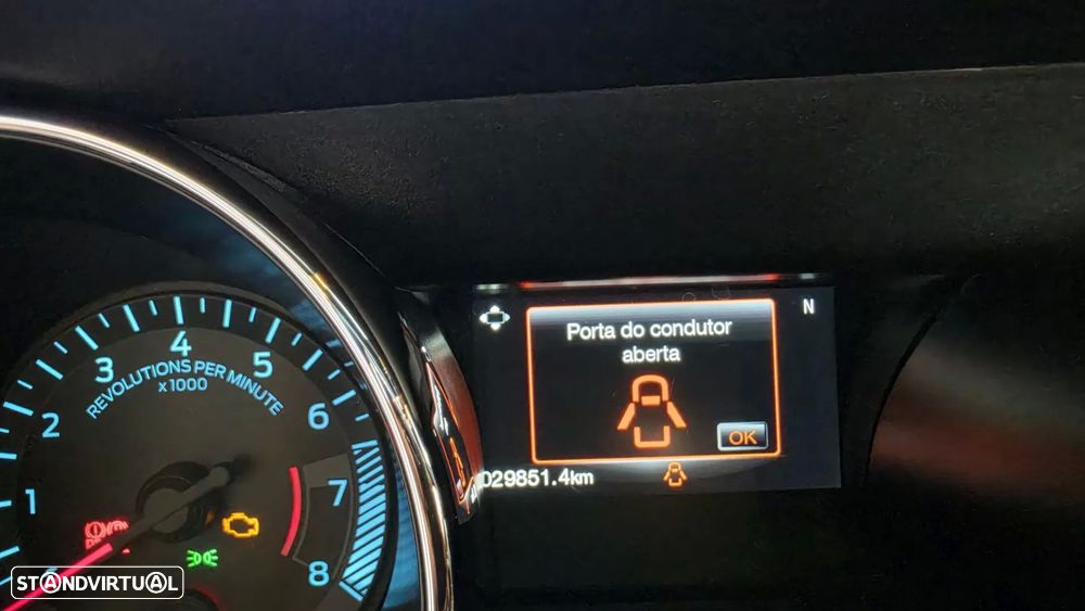 Ford Mustang Cabrio 2.3 Eco Boost - 46