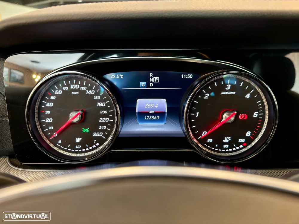 Mercedes-Benz E 220 d AMG Line - 12